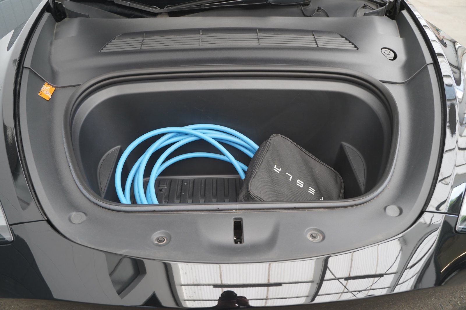 Tesla Model Y Long Range AWD *AHK*Mwst. ausweisbar*