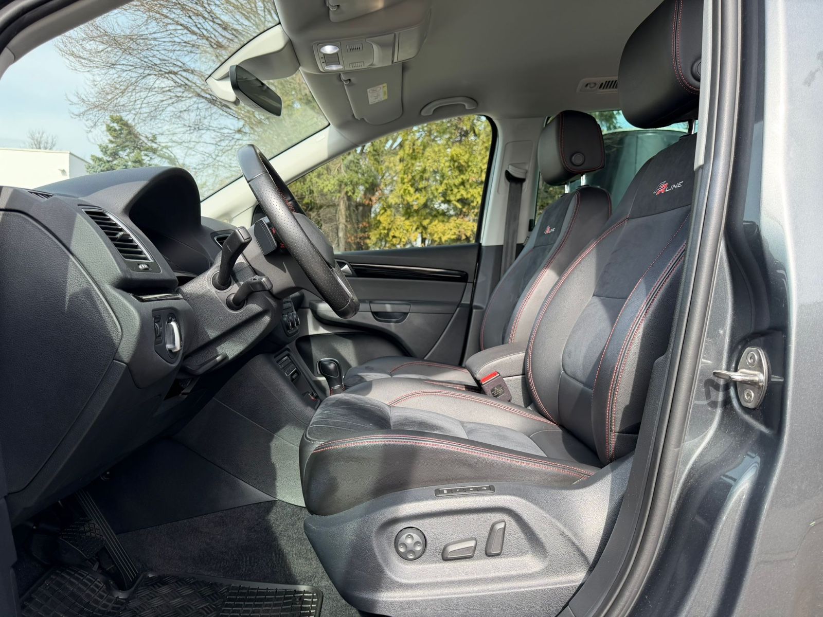 Seat Alhambra FR-Line NAVI/ACC/Bi-XENON/1.Hd