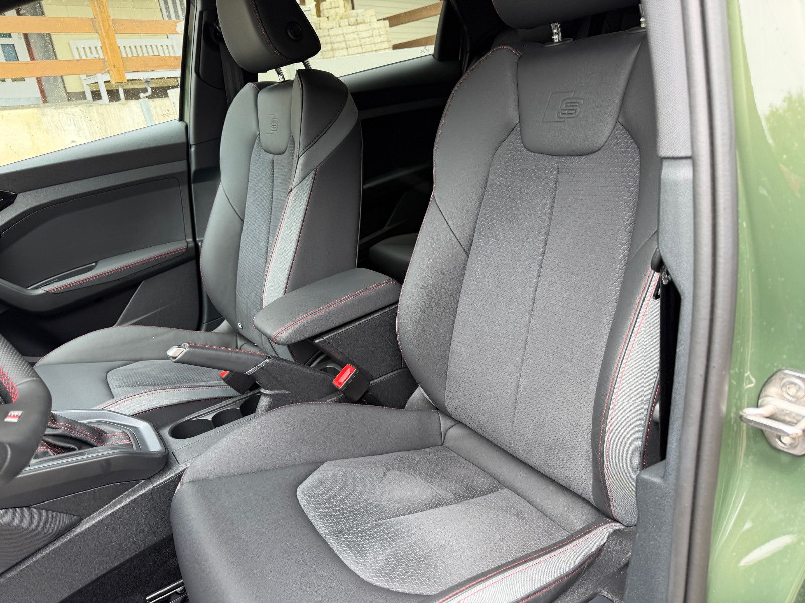 Audi A1 Sportback 40 TFSI S line, S line Plus, VOLL!!