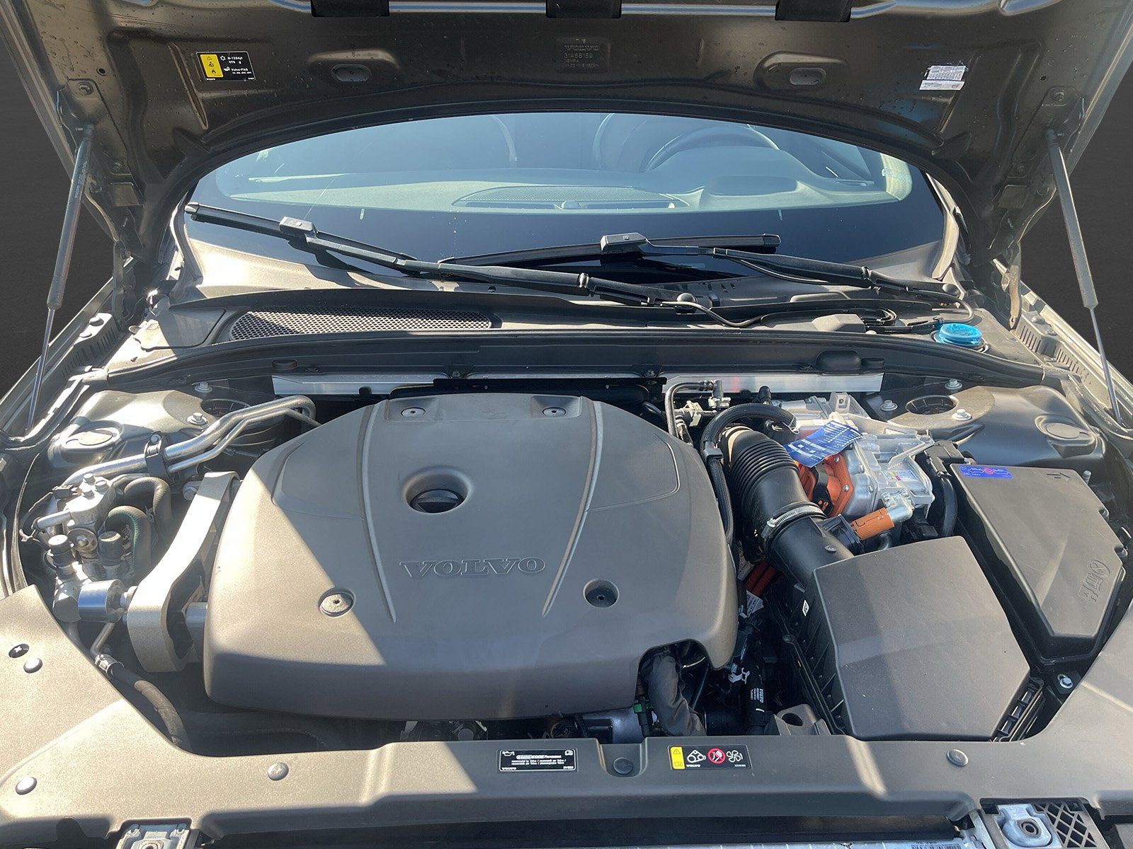 Volvo S60 T8 Recharge AWD+360°+High Performance Sound