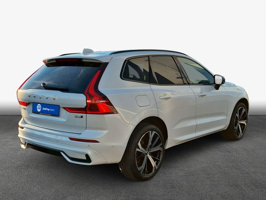 Volvo XC60 B5 B AWD Plus Dark