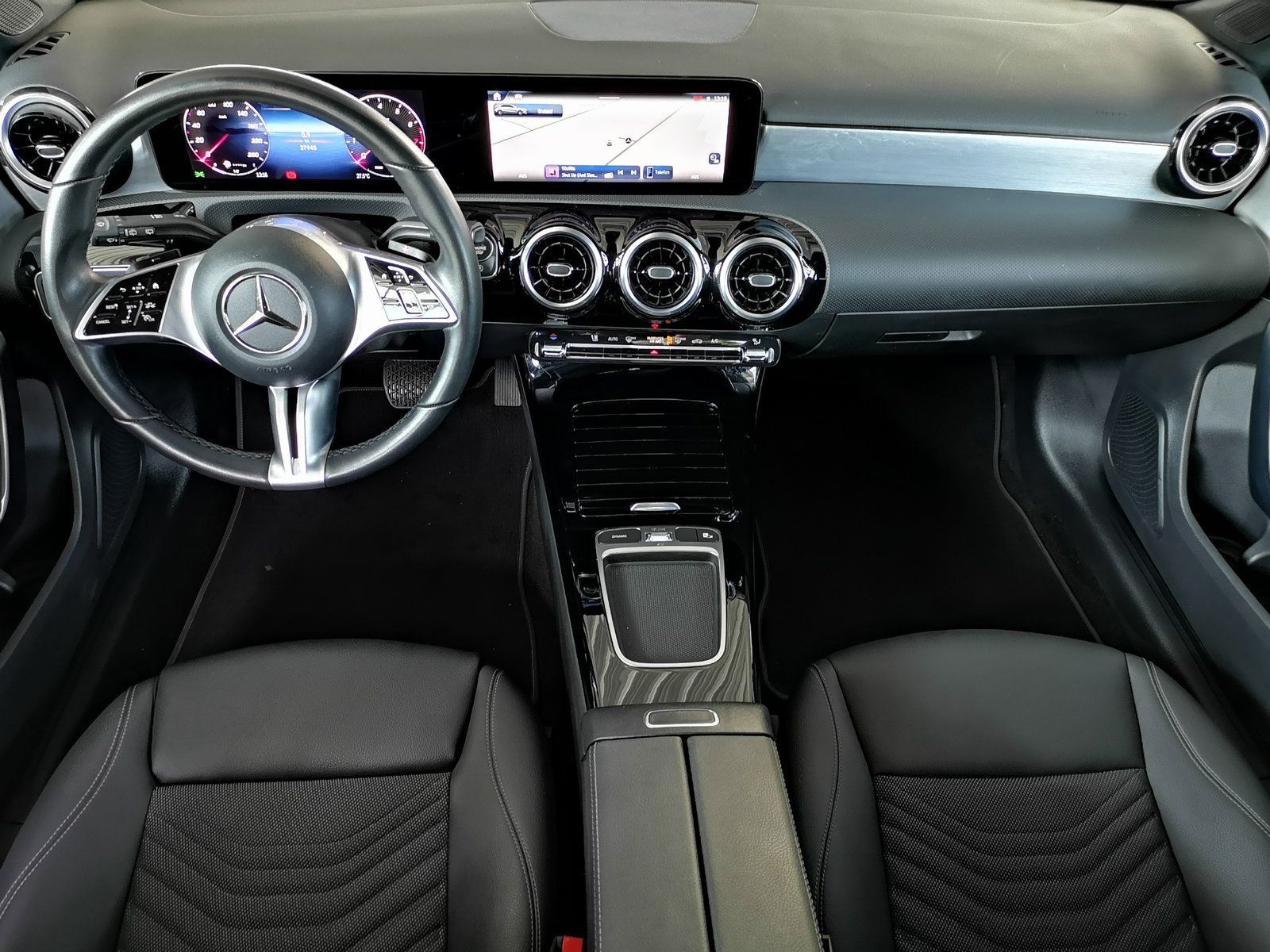 Mercedes-Benz A 180 Progressive - Samsaru's Car Outlet
