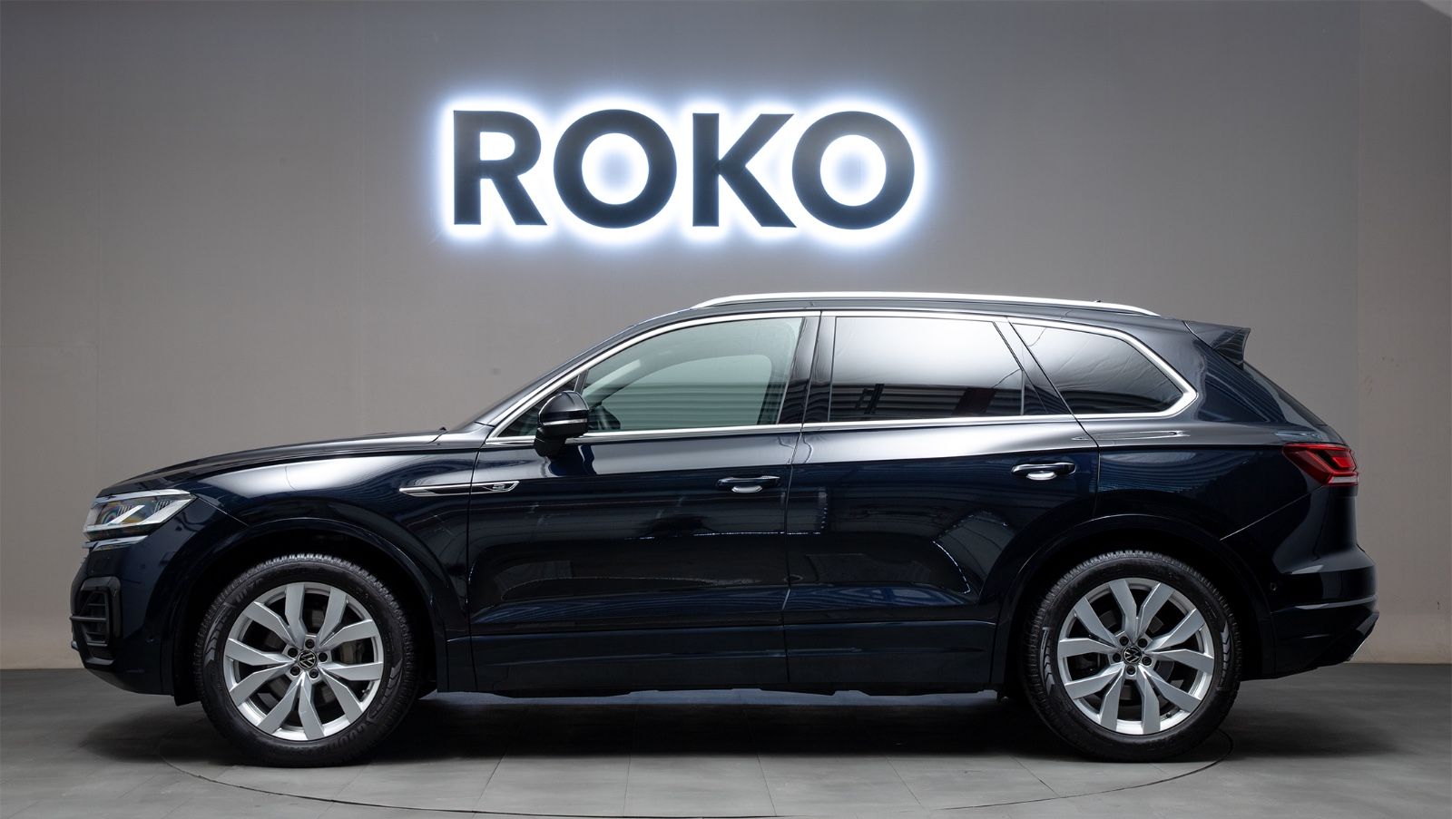 Volkswagen Touareg R-Line - Samsaru's Car Outlet