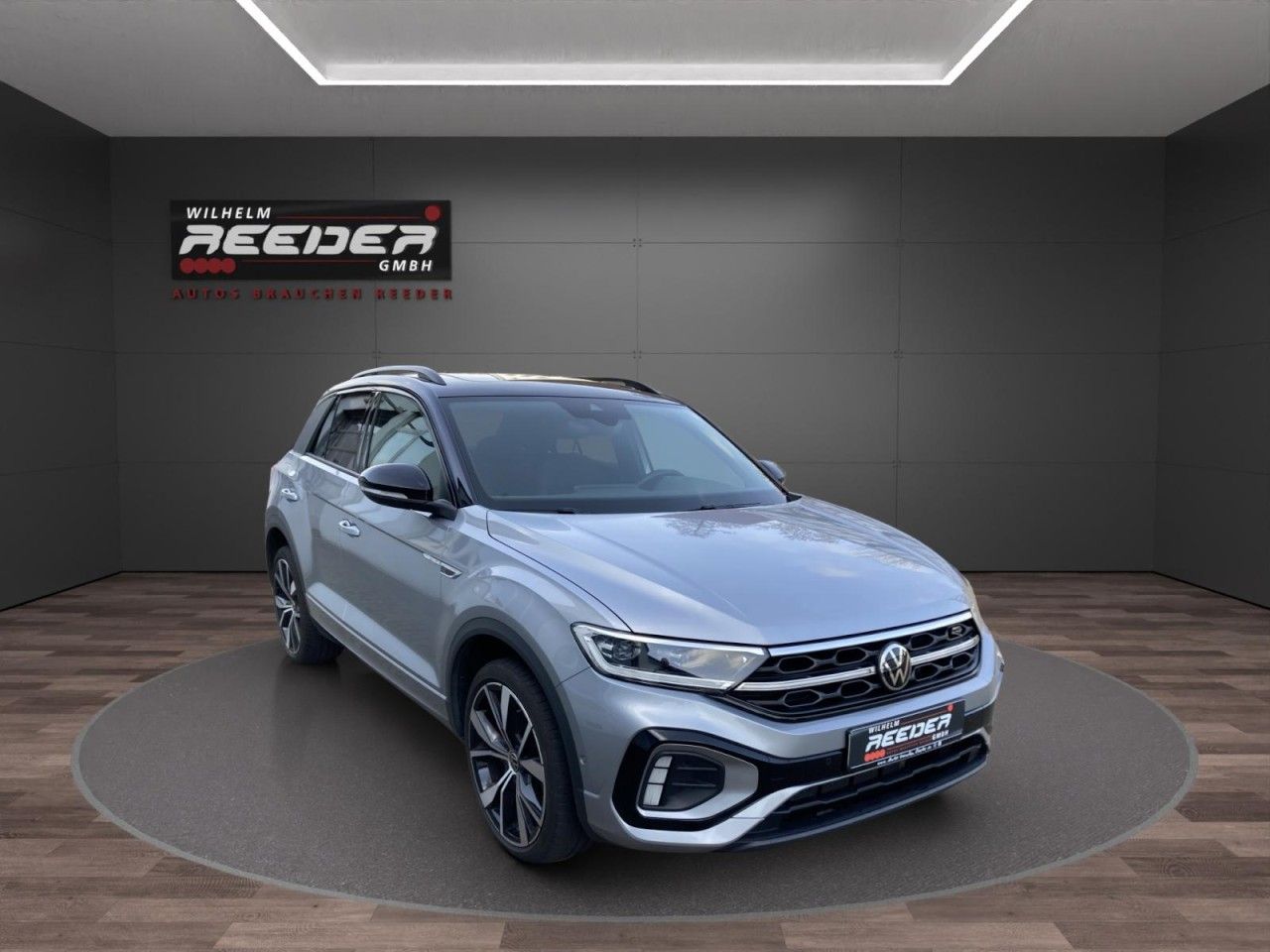 Volkswagen T-Roc 1.5 TSI DSG R-Line - Samsaru's Car Outlet