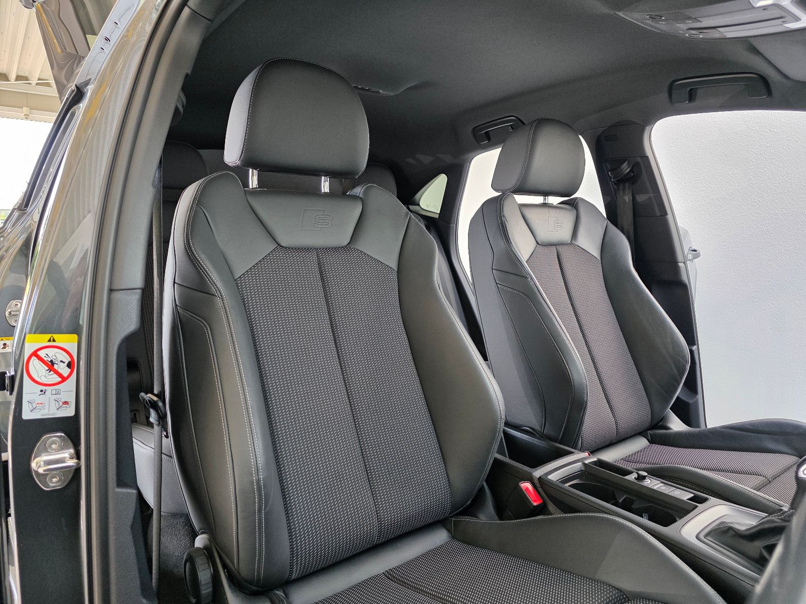 Audi Q3 Sportback 40TFSI quattro S Line - Samsaru's Car Outlet