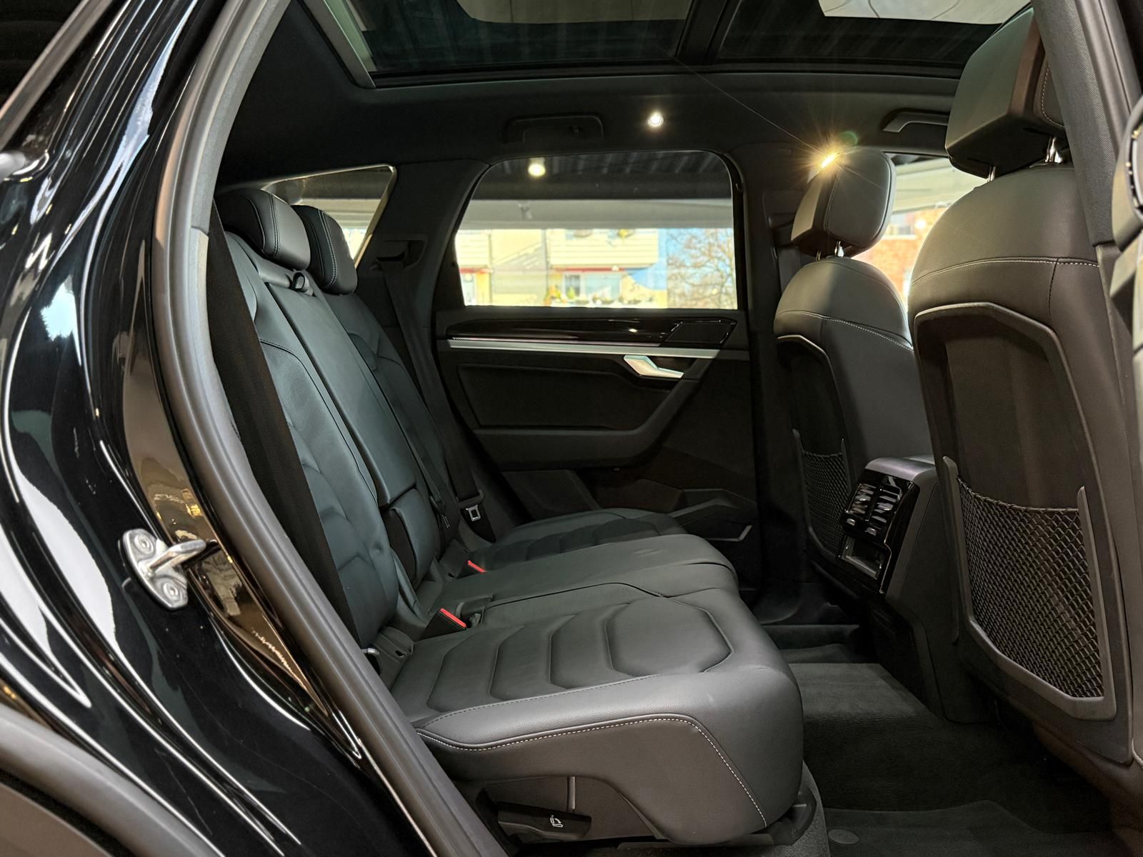Volkswagen Touareg Elegance 4Motion*Pano*StHzg*KeylessGO