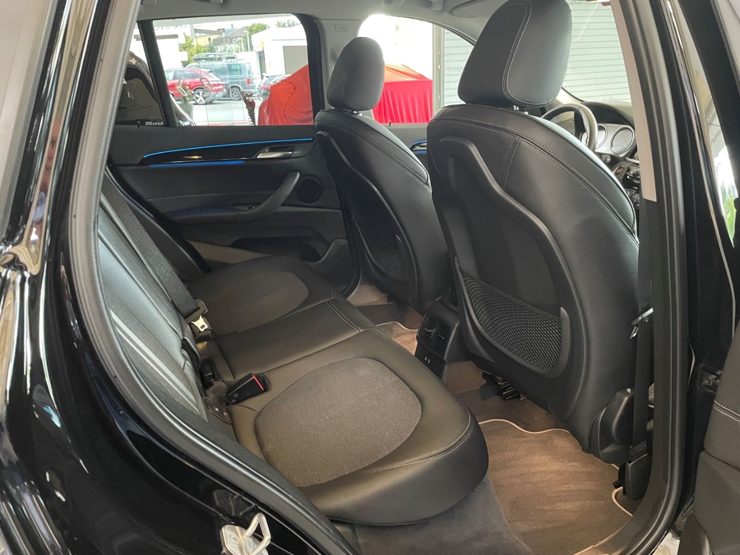 BMW X1 xDrive 25e Sport Line - Samsaru's Car Outlet