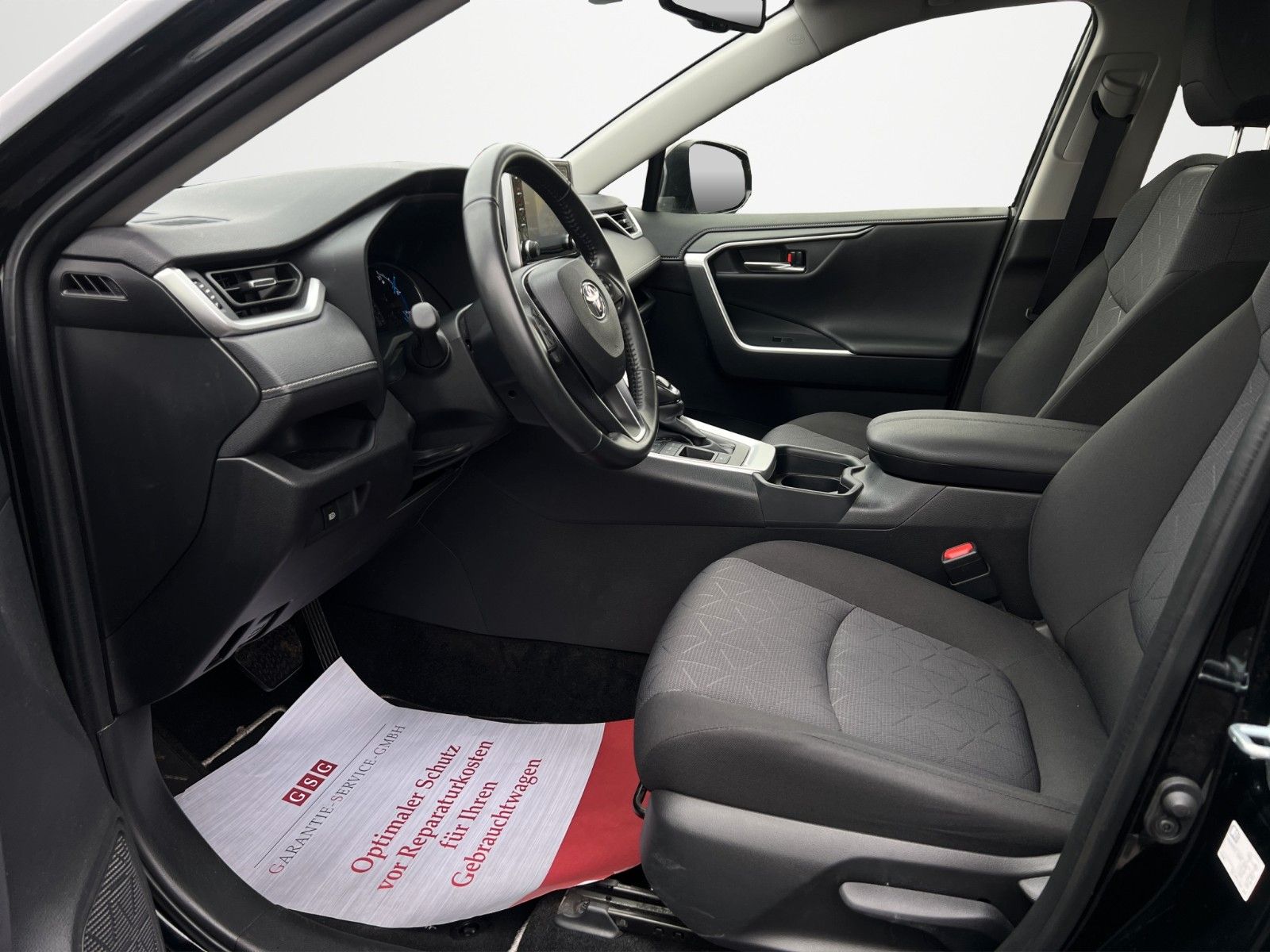 Toyota RAV 4 2.5 Hybrid 4x2 - Samsaru's Car Outlet