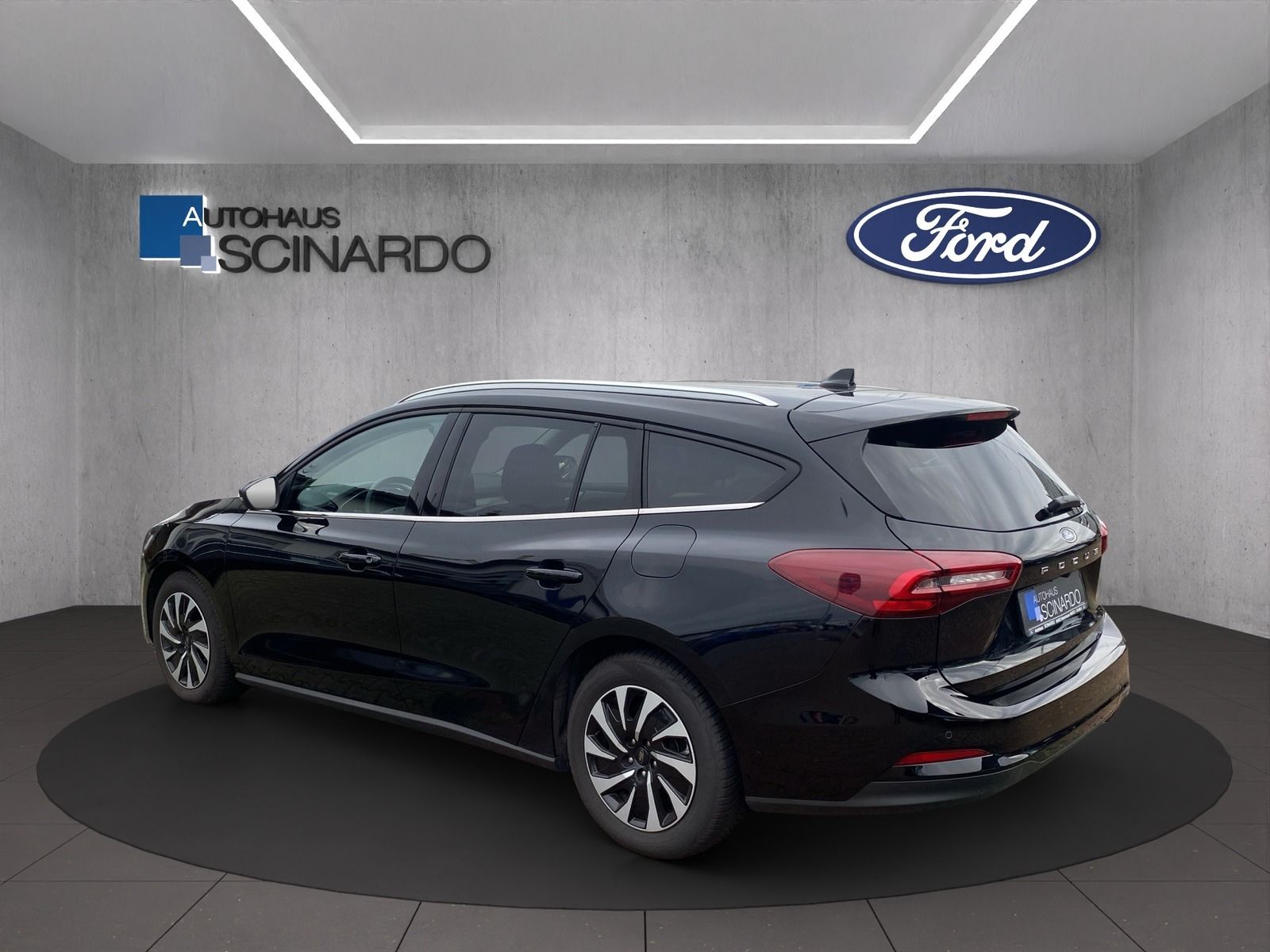 Ford Focus Turnier 1.5 EB Titanium Aut.*Navi*LED*RFK