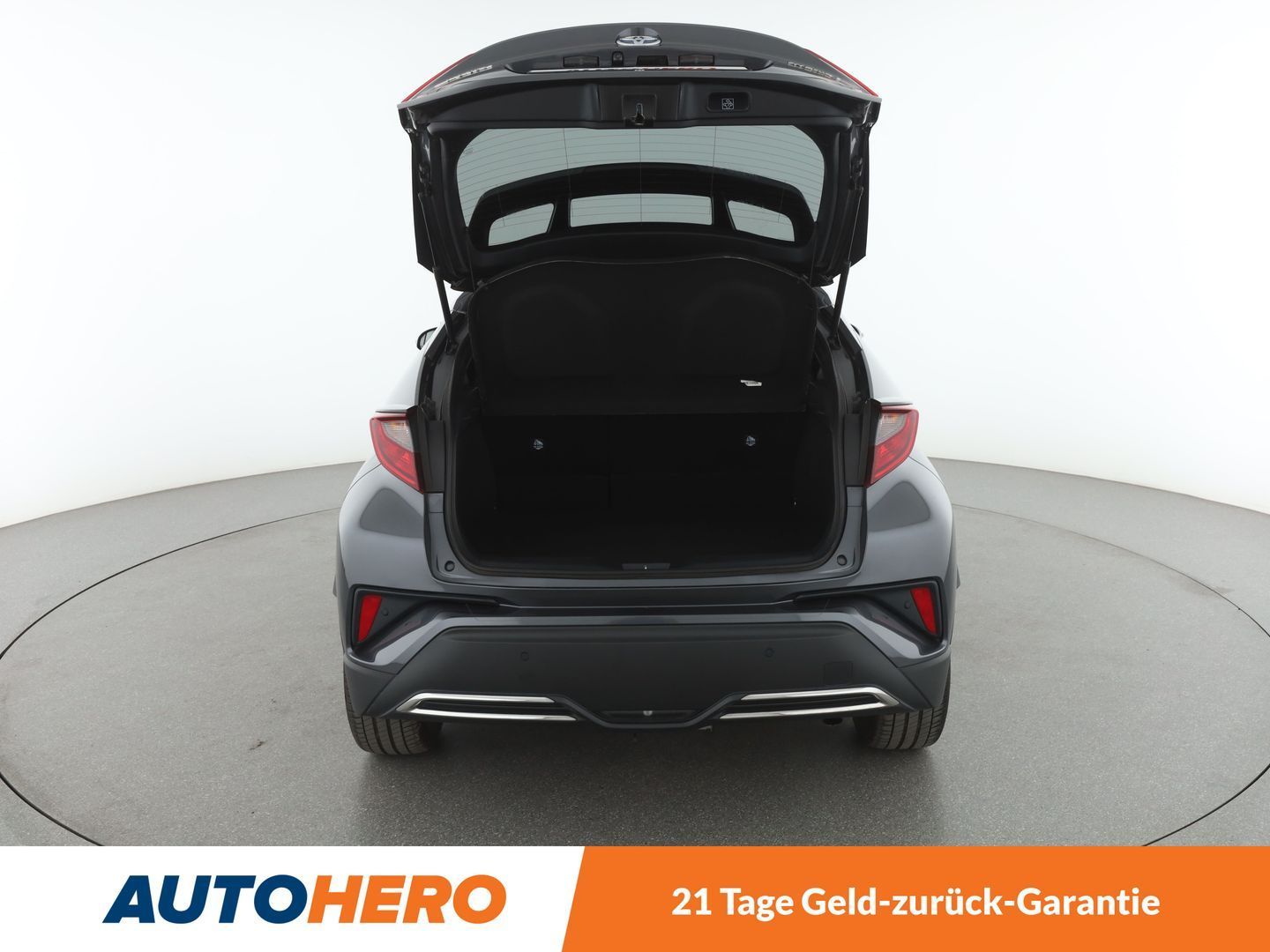 Toyota C-HR 2.0 Hybrid Team - Samsaru's Car Outlet