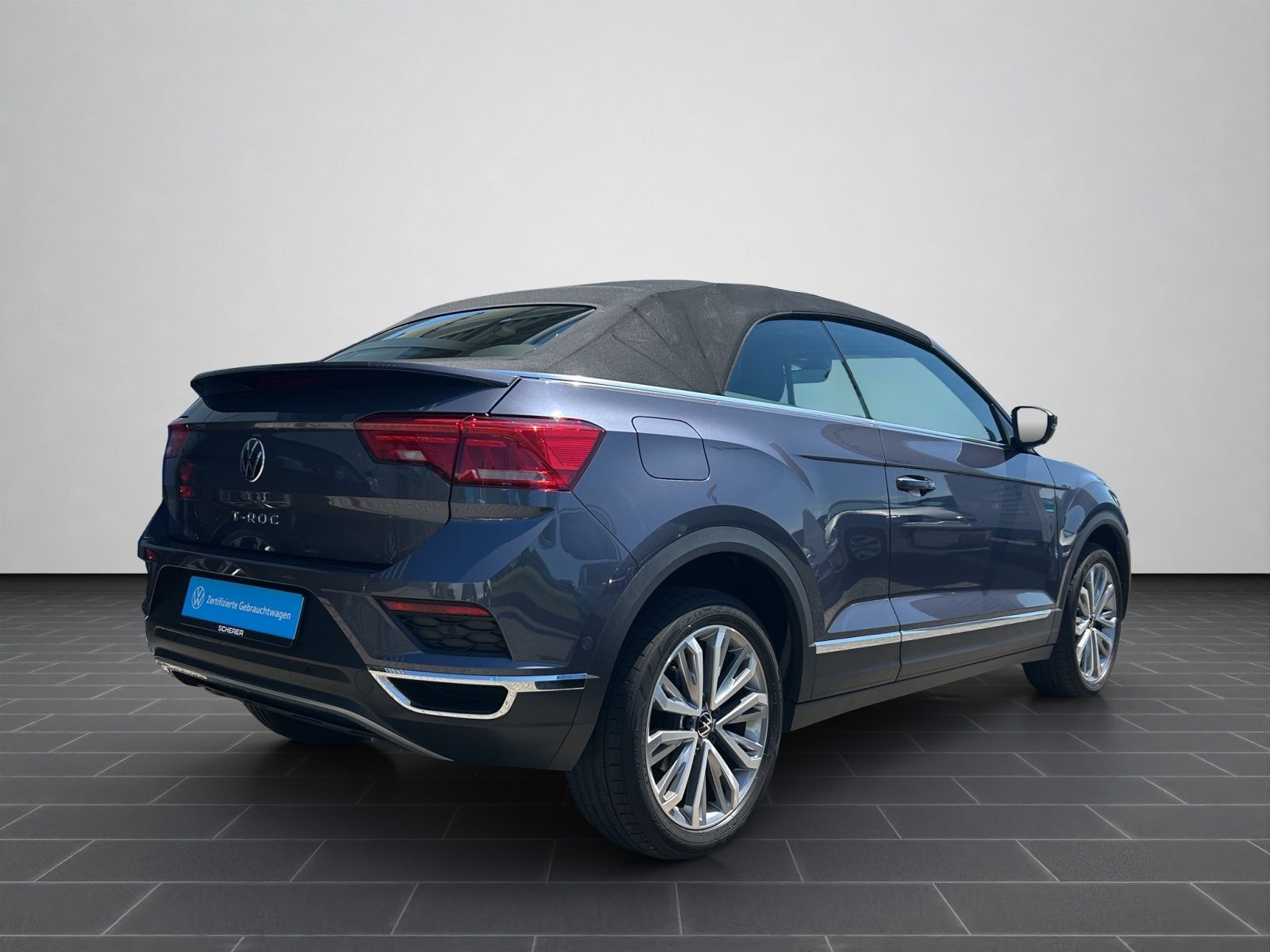Volkswagen T-Roc 1.5 TSI Style DSG - Samsaru's Car Outlet