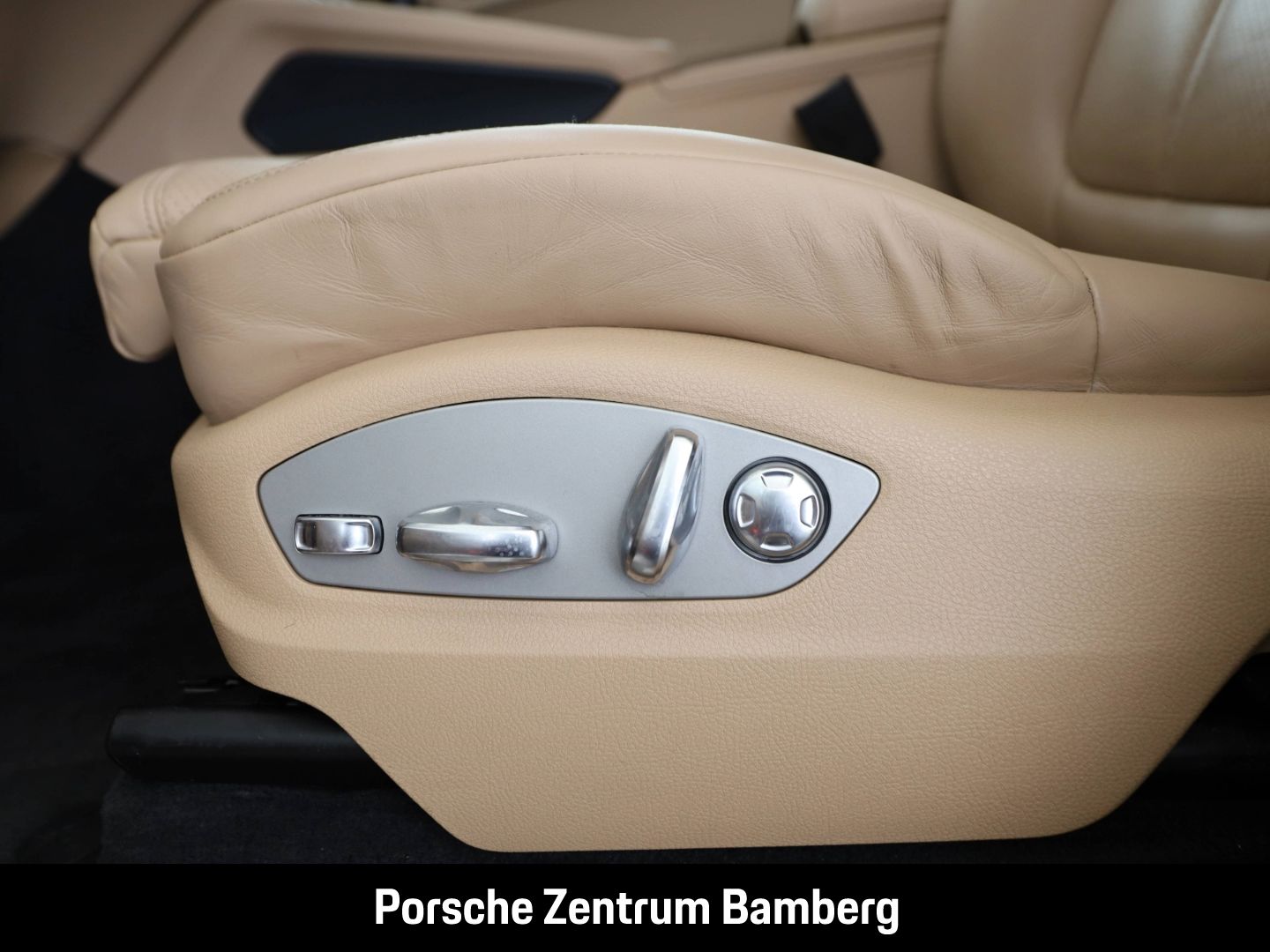 Porsche Macan S/ 20 Zoll/ PASM/ Surround View uvm.