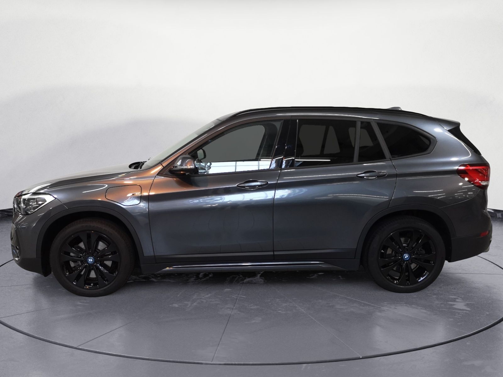 BMW X1 xDrive25e Sport Line Aut. - Samsaru's Car Outlet