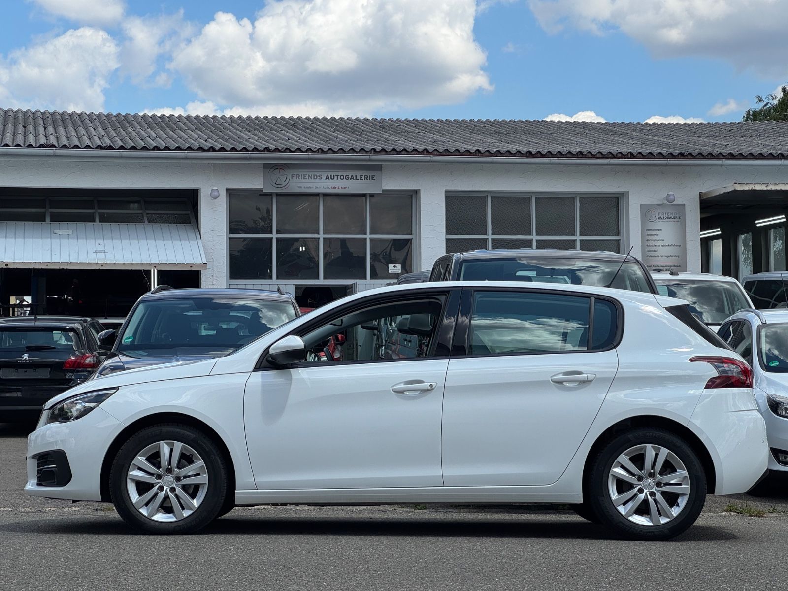 Peugeot 308 Active Pack - Samsaru's Car Outlet