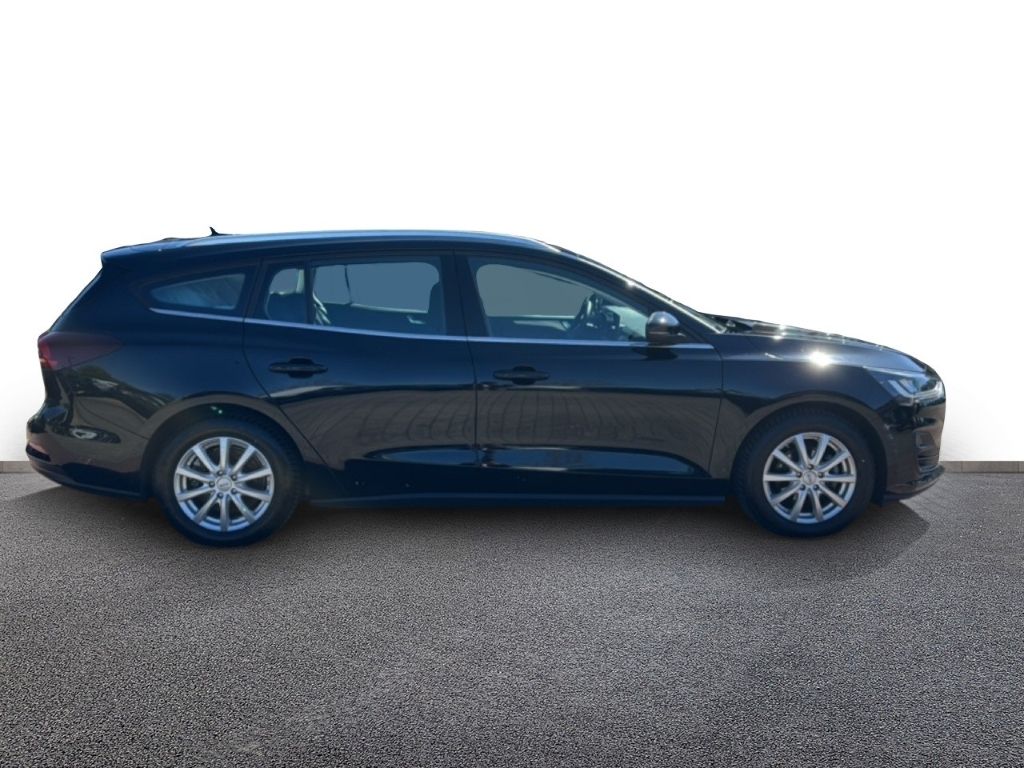 Ford Focus Turnier Titanium NAVI AHK LED ACC SHZ Appl