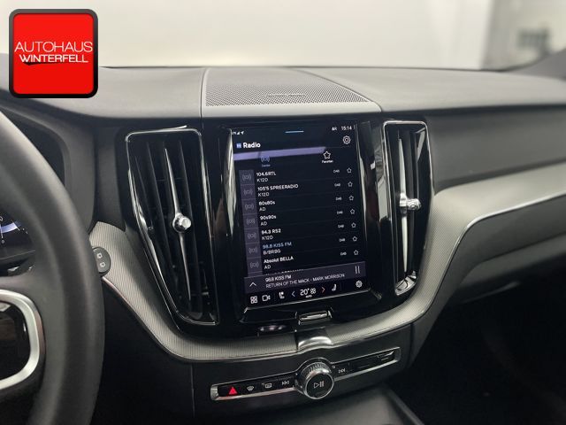 Volvo XC60 B4 AWD PLUS DARK - Samsaru's Car Outlet