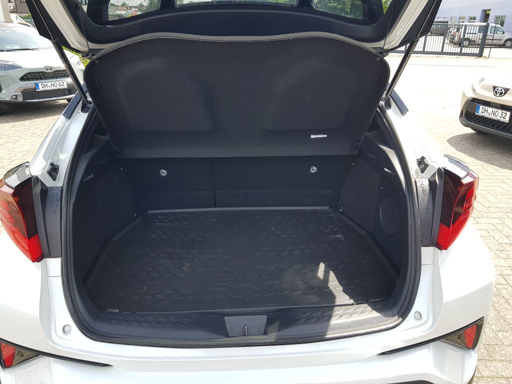 Toyota C-HR 2.0 Hybrid GR Sport - Samsaru's Car Outlet