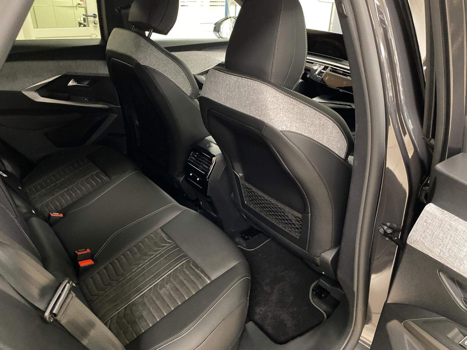 Peugeot 3008 Plug-in Hybrid 195 GT