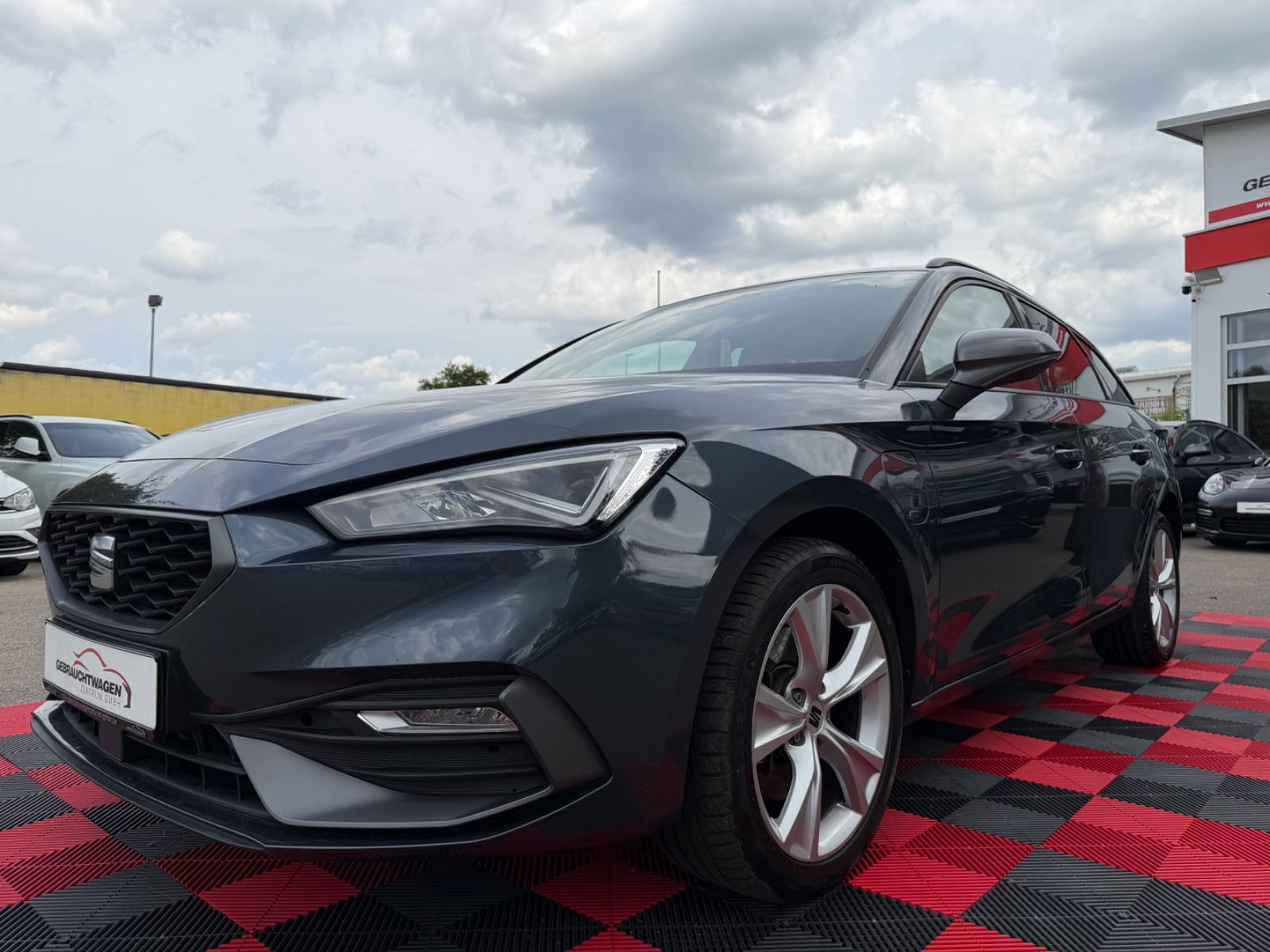 Seat Leon Sportstourer FR*e-Hybrid*LED*Kam*Navi*Aut*