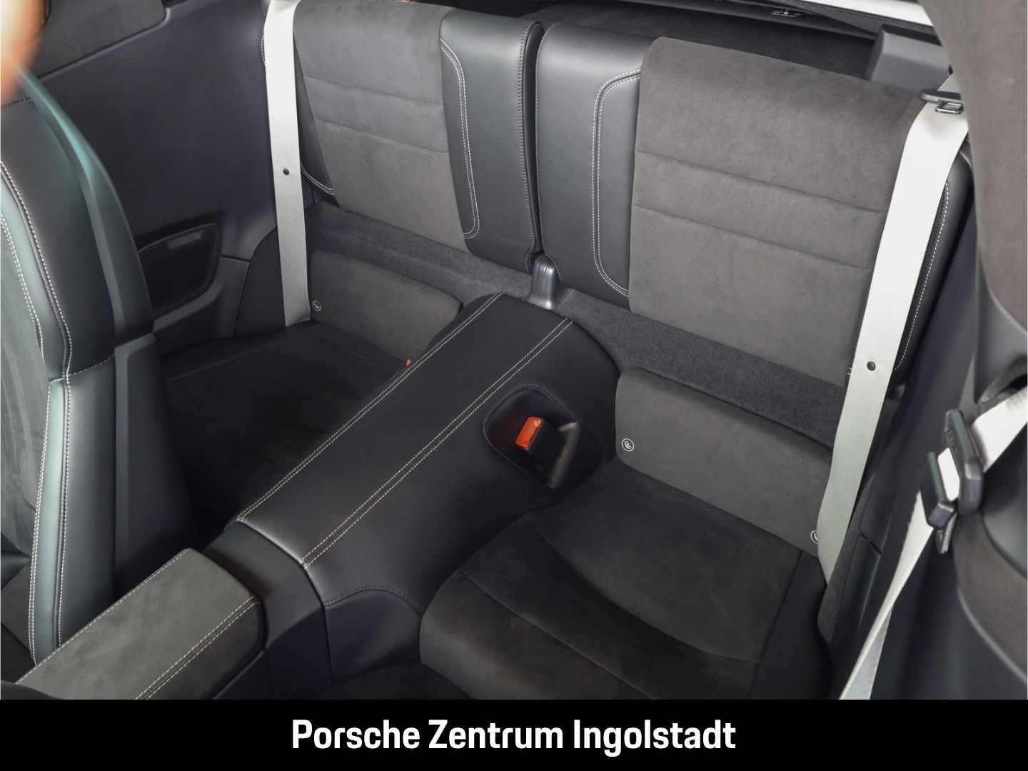 Porsche 992 (911) Targa 4 GTS, Hinterachslenkung, PA Sur