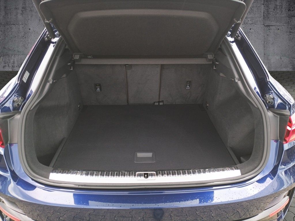 Audi Q3 Sportback 40 TFSI quattro S line - Samsaru's Car Outlet