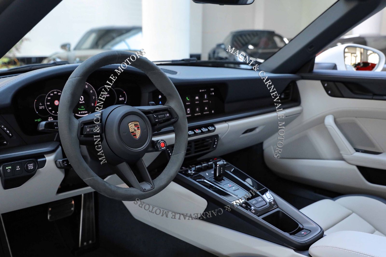 Porsche 992 Targa 4 GTS - Samsaru's Car Outlet