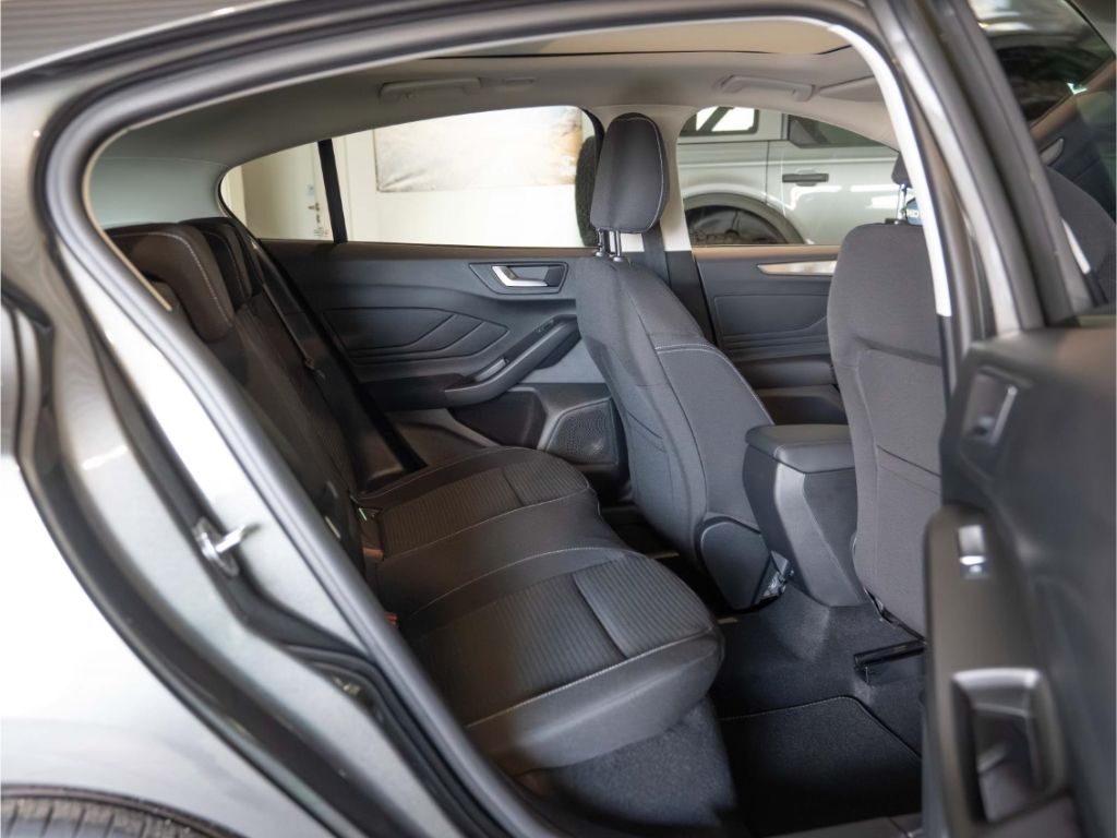 Ford Focus 1.0 MHEV Aut. Titanium X Matrix-LED Panora