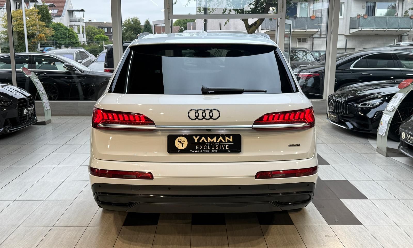 Audi Q7 55 TFSI e Q.*Pano*HuD*KeylessGO*Martrix*B&O