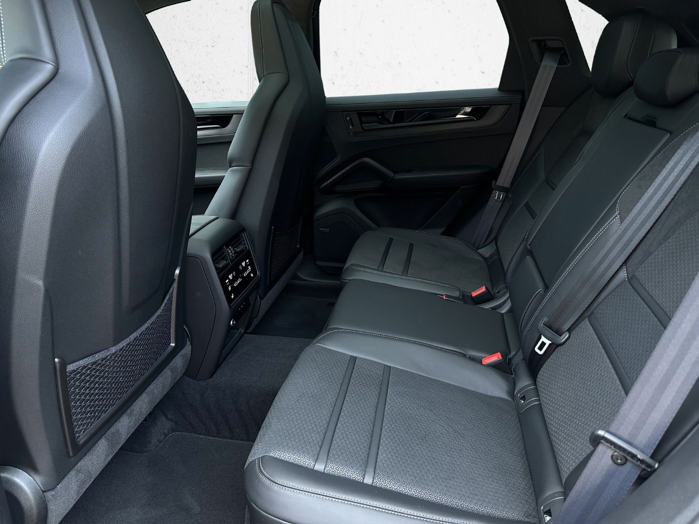 Porsche Cayenne GTS GT-Sportlenkrad PANO Sportsitze