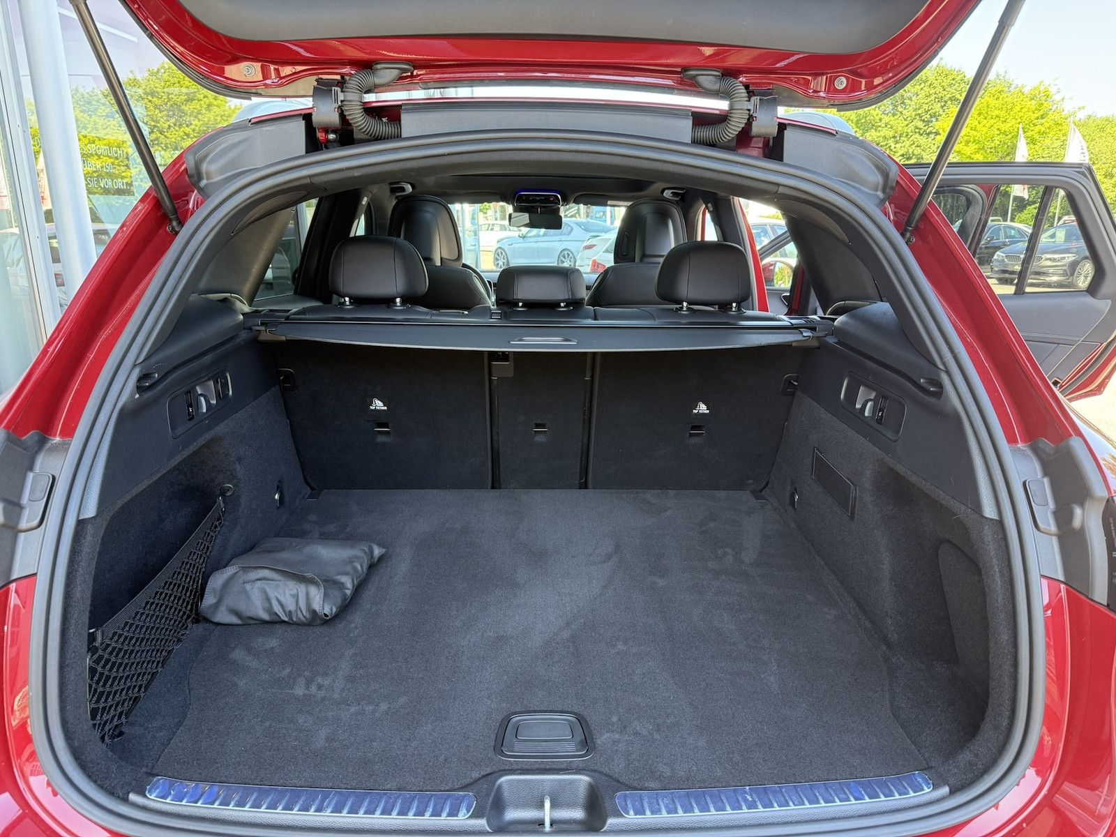 Mercedes-Benz GLC 300 d AMG - Samsaru's Car Outlet
