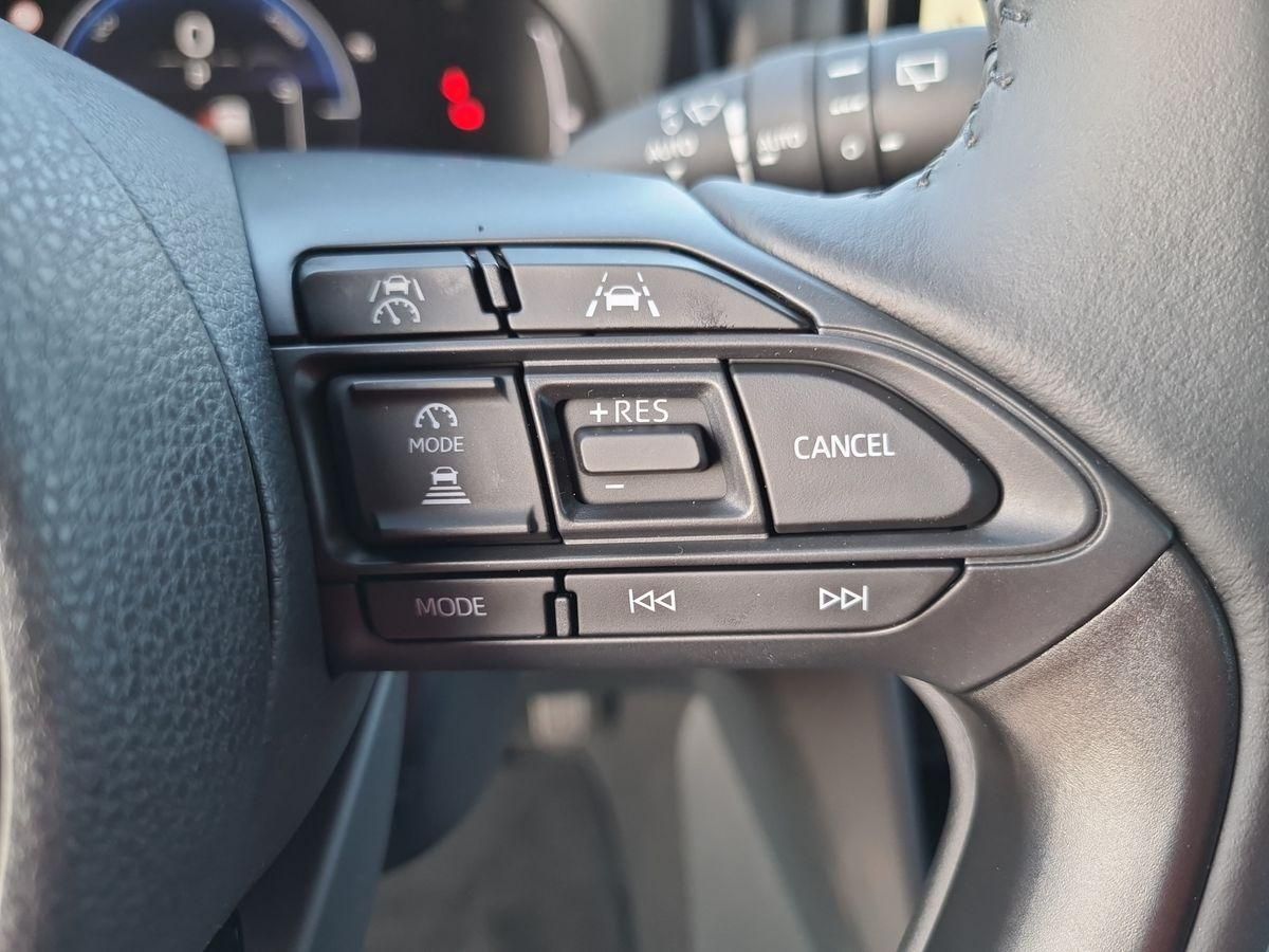 Toyota Yaris Cross Hybrid Teamplayer-SHZ+LED+ACC+LHZ