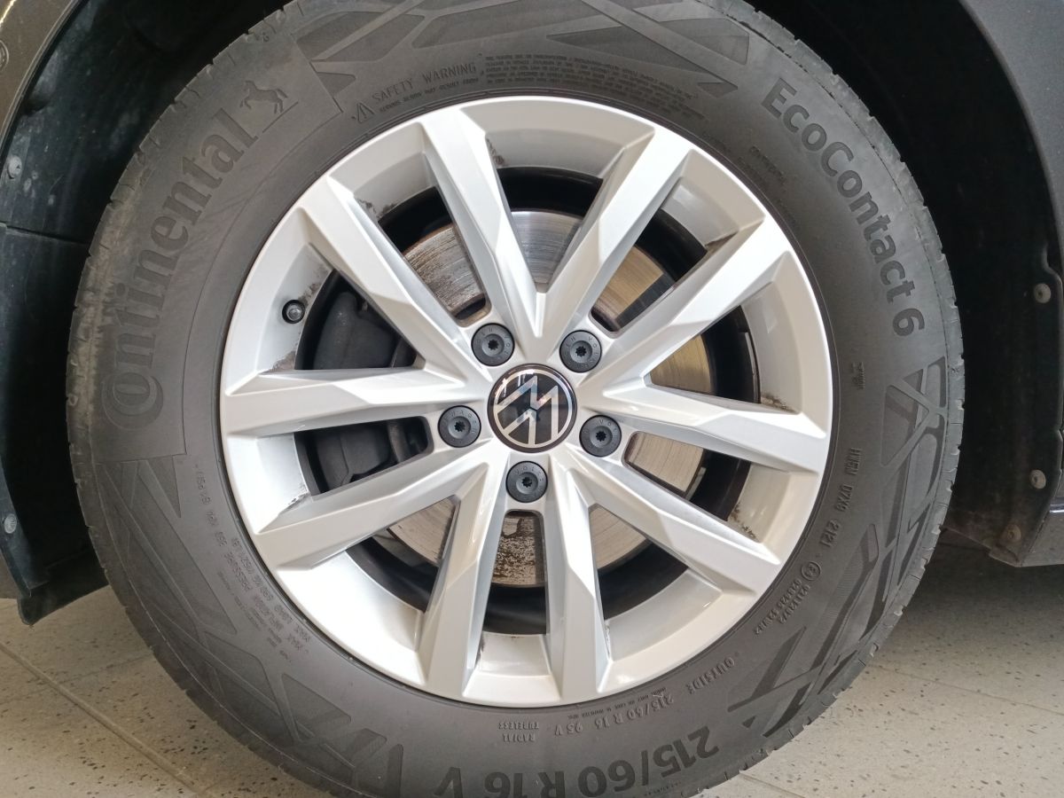 Volkswagen Passat Var. 1.5 TSI Business DSG - Samsaru's Car Outlet