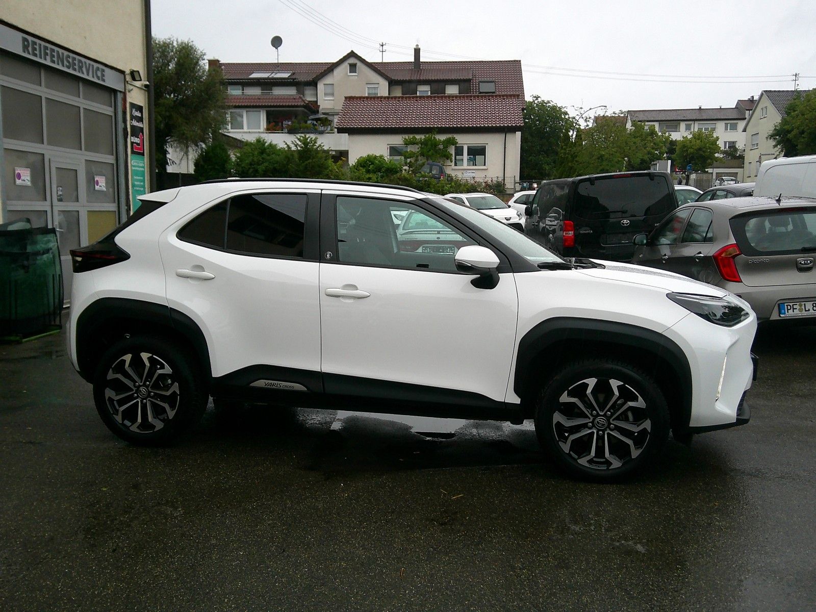 Toyota Yaris Cross Hybrid FWD Team Deutschland