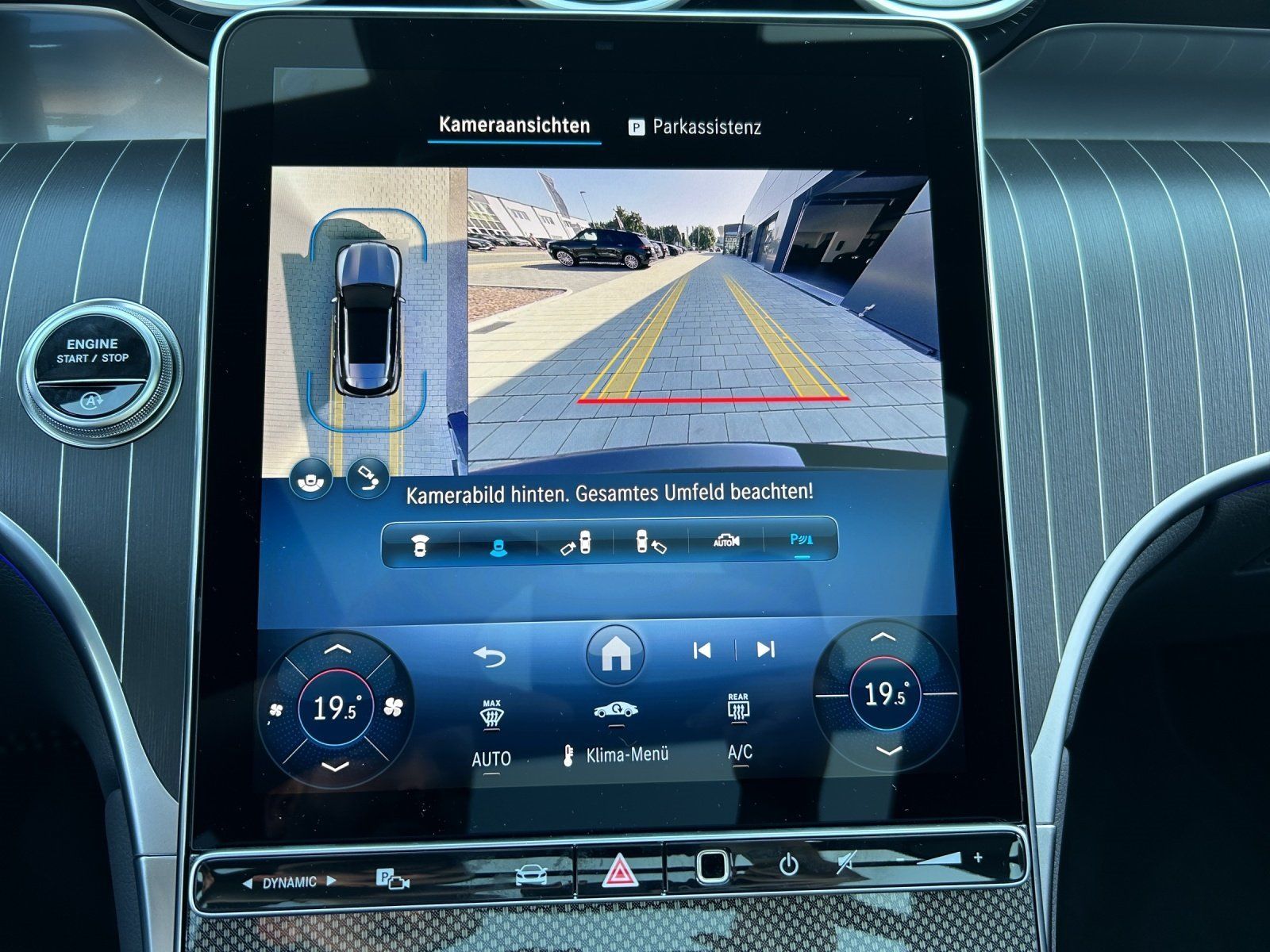 Mercedes-Benz GLC 300d 4M AMG AIRMATIC Burmester AHK Pano 360