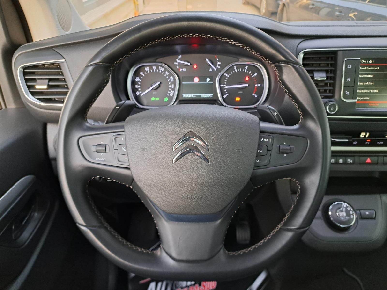 Citroën Spacetourer 2.0HDI Business°Pano°360°AHK°ACC°HUD