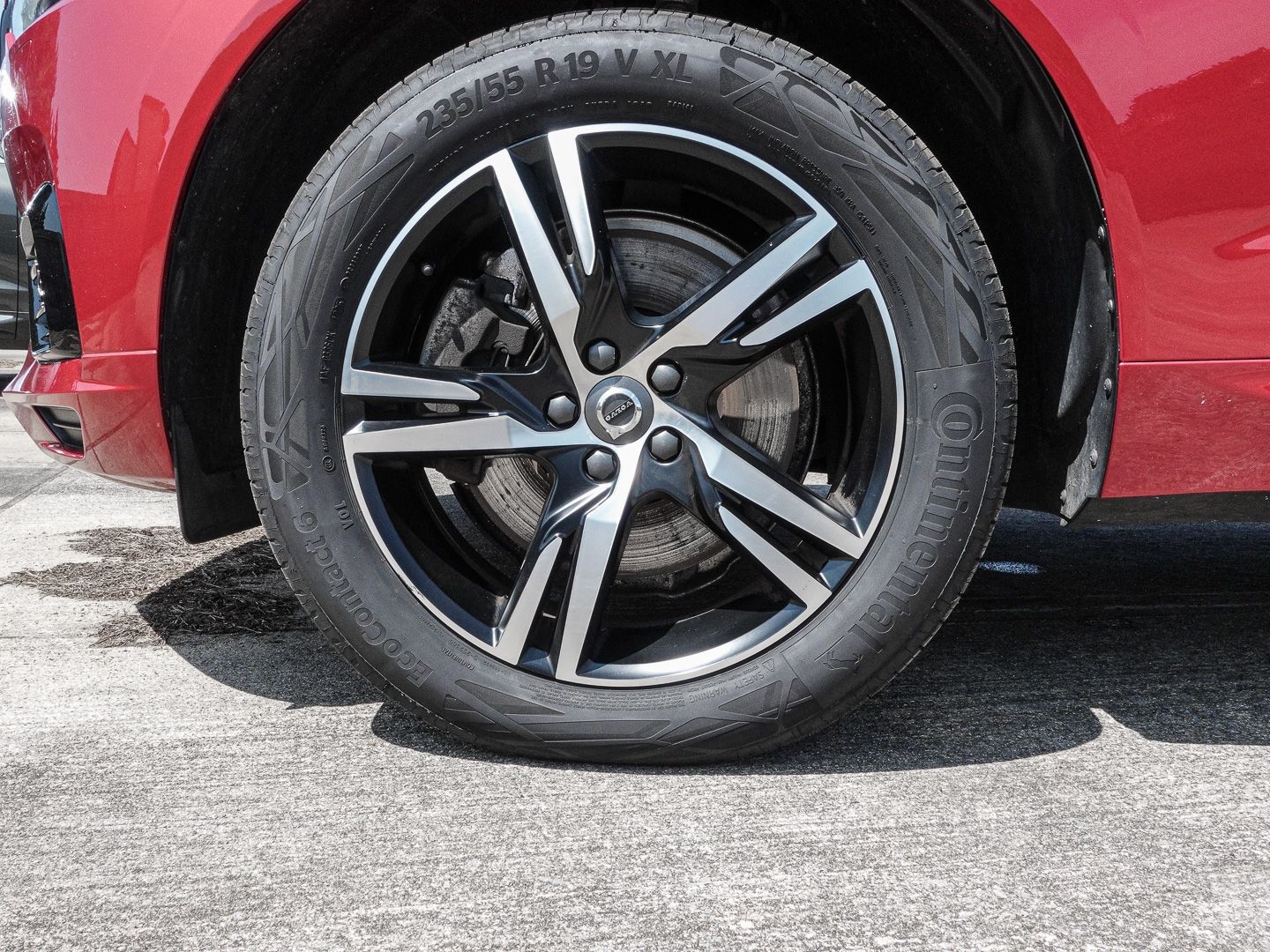 Volvo XC60 R Design Recharge Plug-In Hybrid AWD T8 Twi