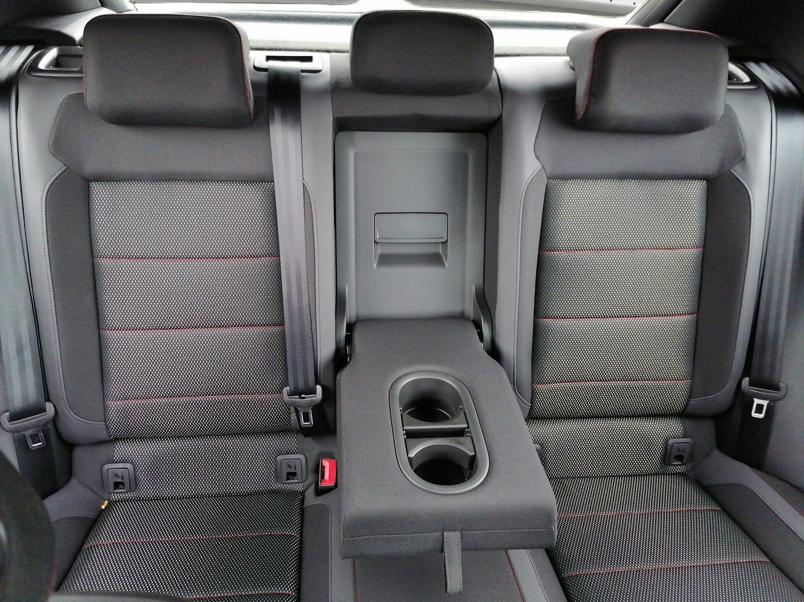 Volkswagen T-ROC Sport TSI - Samsaru's Car Outlet
