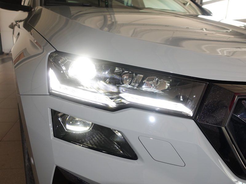 Skoda Karoq 2.0TDI DSG 4x4 Sportline * 5 Jahre Garanti