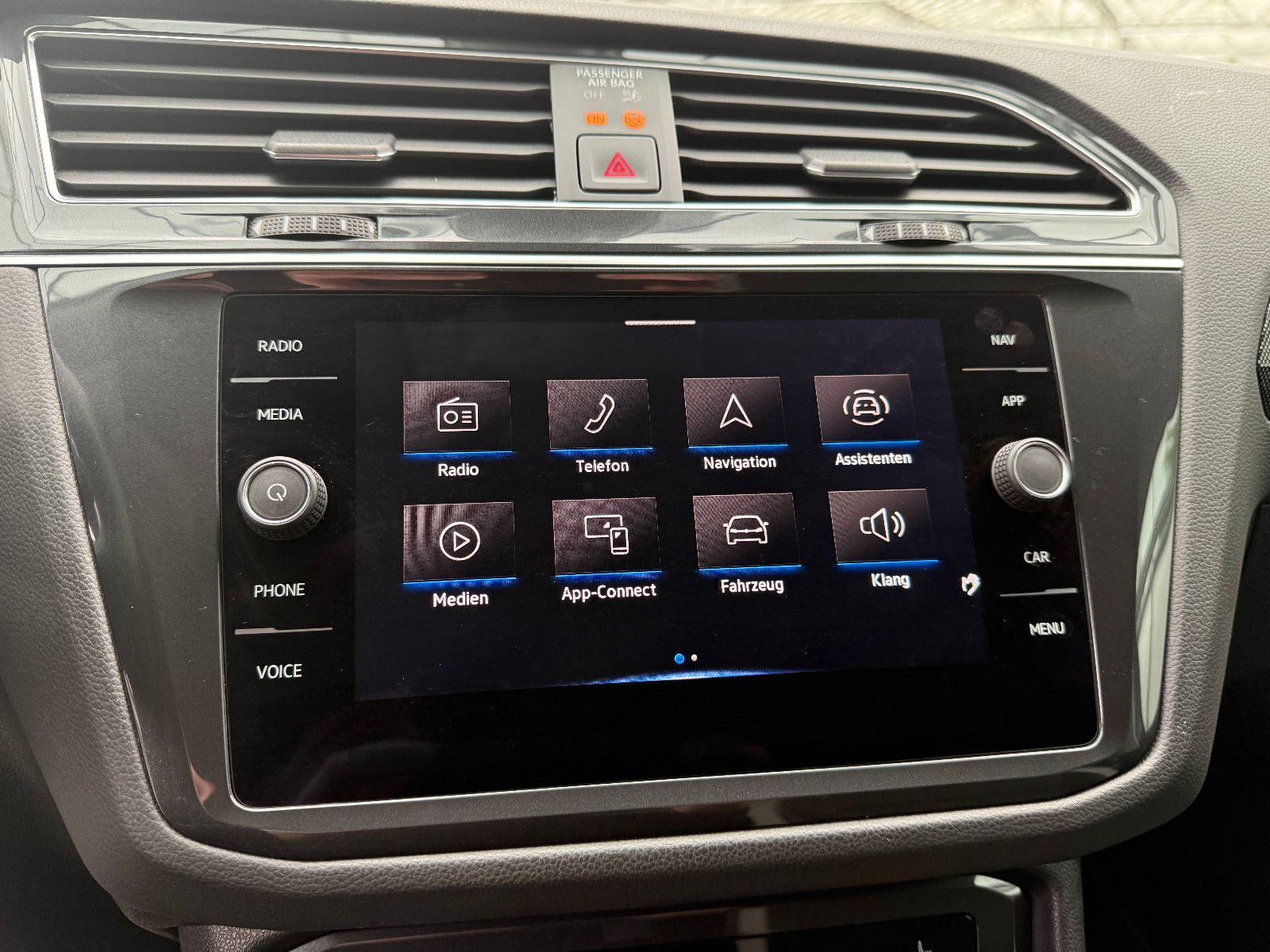 Volkswagen Tiguan TDI DSG 4m Urban Sport - Samsaru's Car Outlet