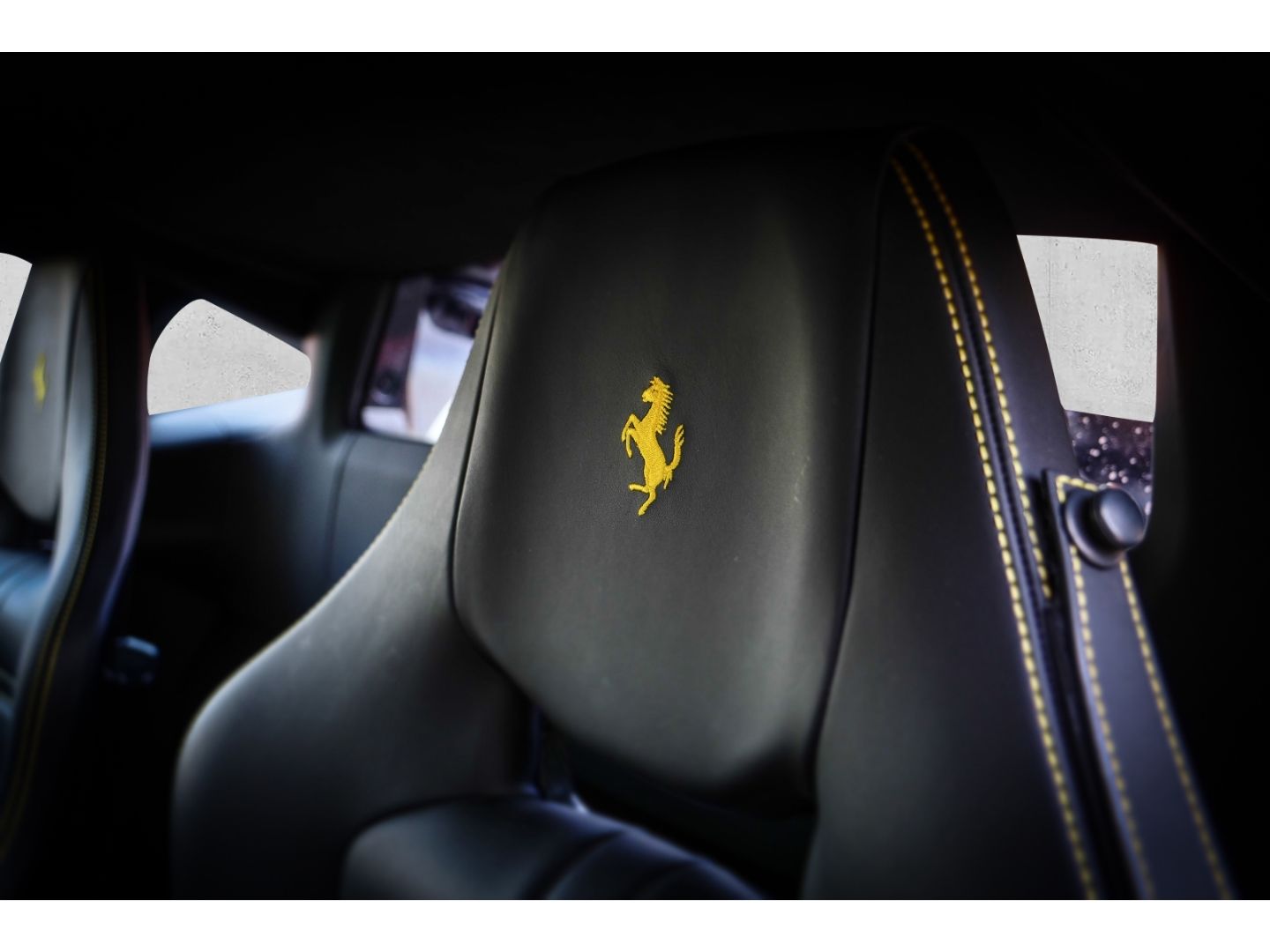 Ferrari F8 Tributo - Samsaru's Car Outlet