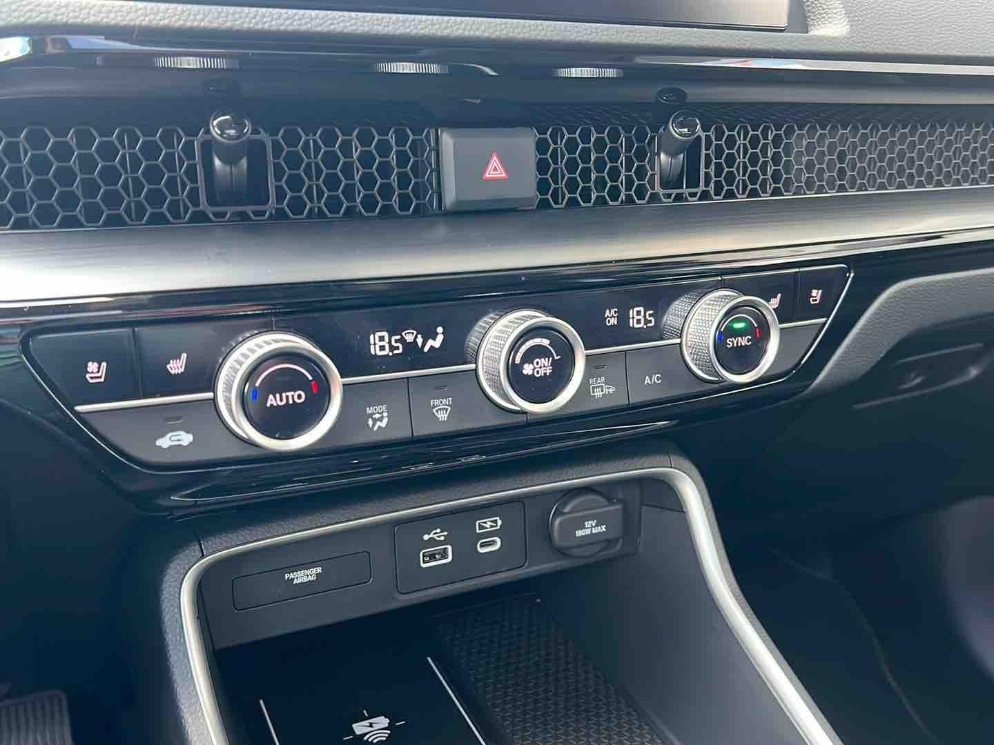 Honda CR-V Hybrid 2.0i 4WD Advance Leder Pano Kamera