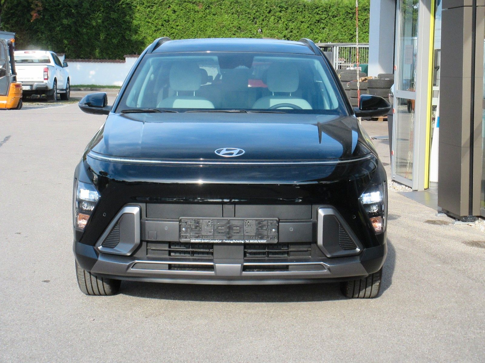 Hyundai Kona 1.6 GDi Hybrid Trend - Samsaru's Car Outlet