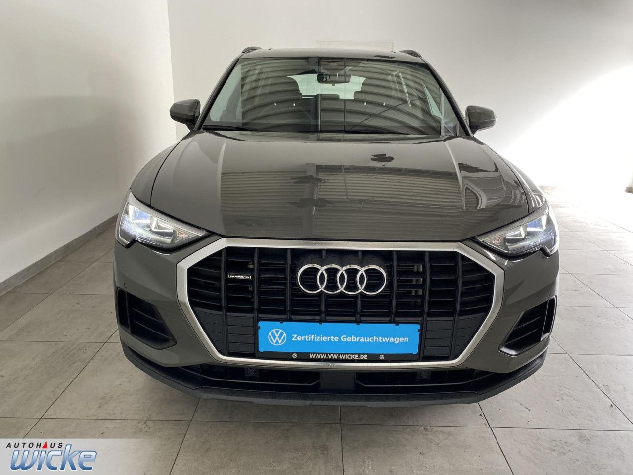 Audi Q3 35 TDI quattro - Samsaru's Car Outlet