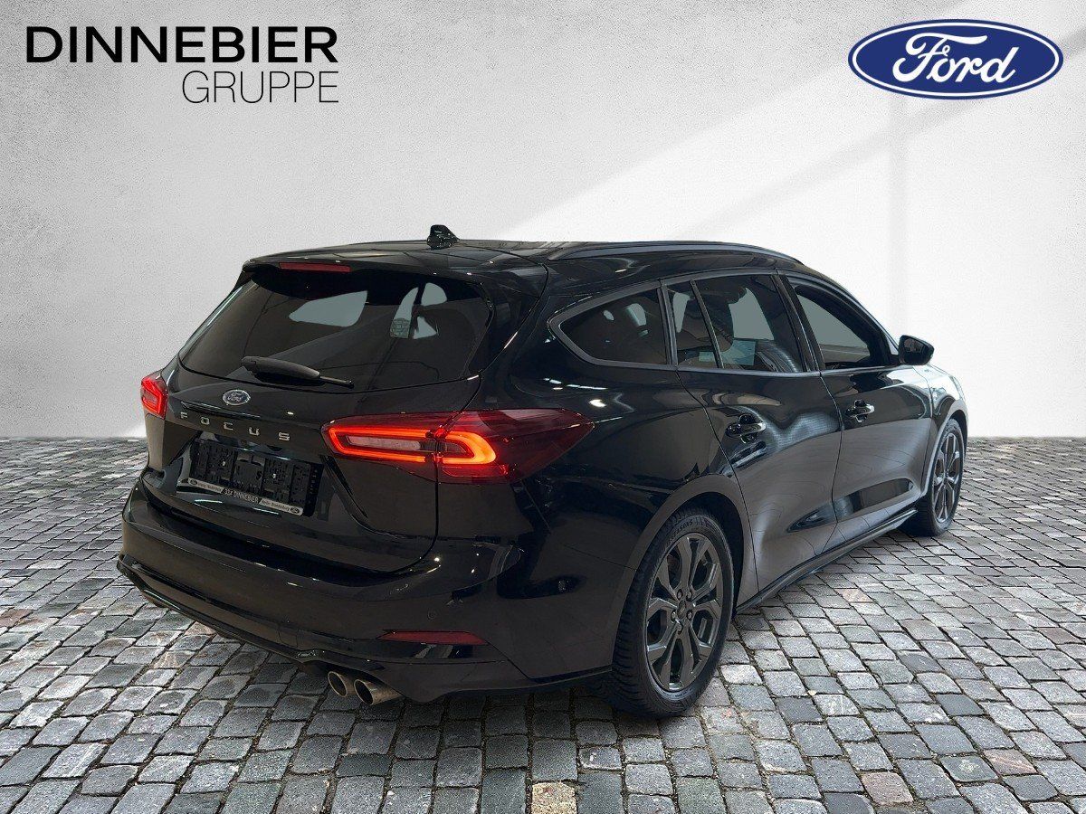 Ford FOCUS ST-Line X LED+AHK+Kamera+Winterpaket