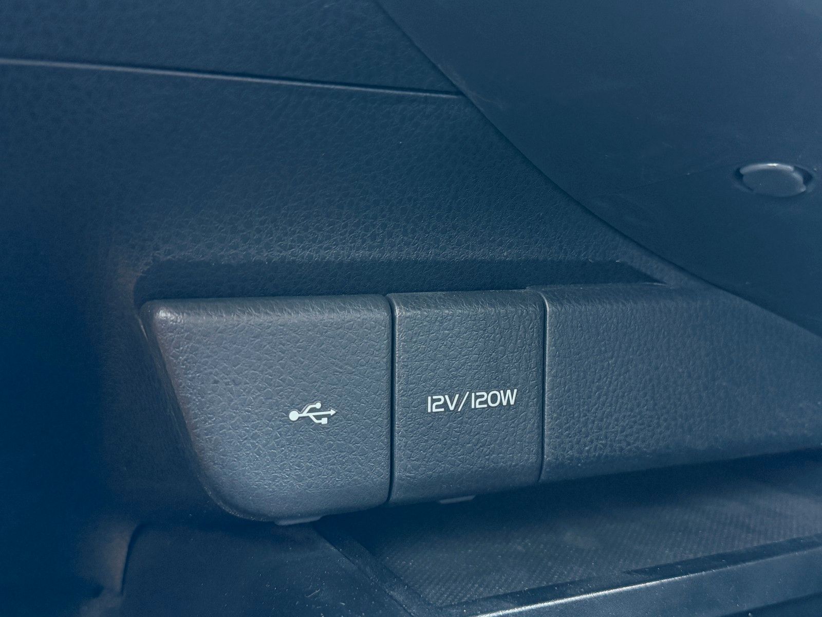 Toyota Camry 2.5 Hybrid
