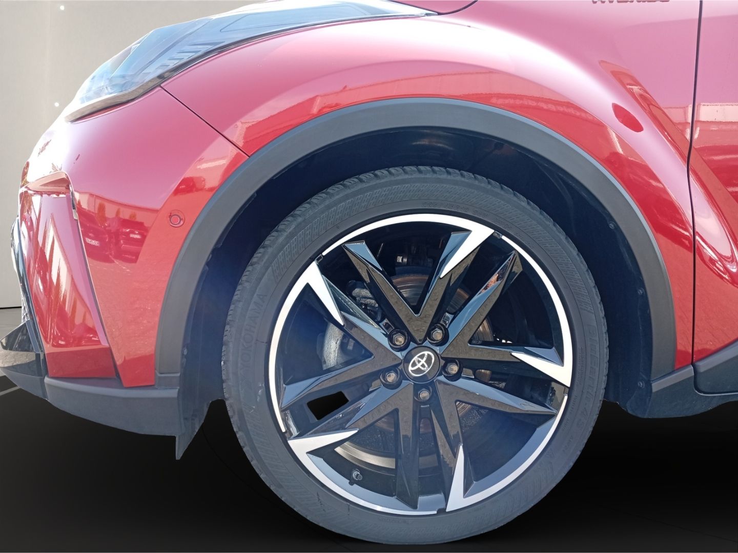 Toyota C-HR HYBRID GR SPORT - Samsaru's Car Outlet