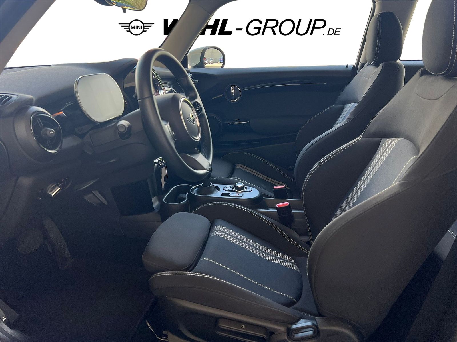 MINI Cooper SE Essential - Samsaru's Car Outlet
