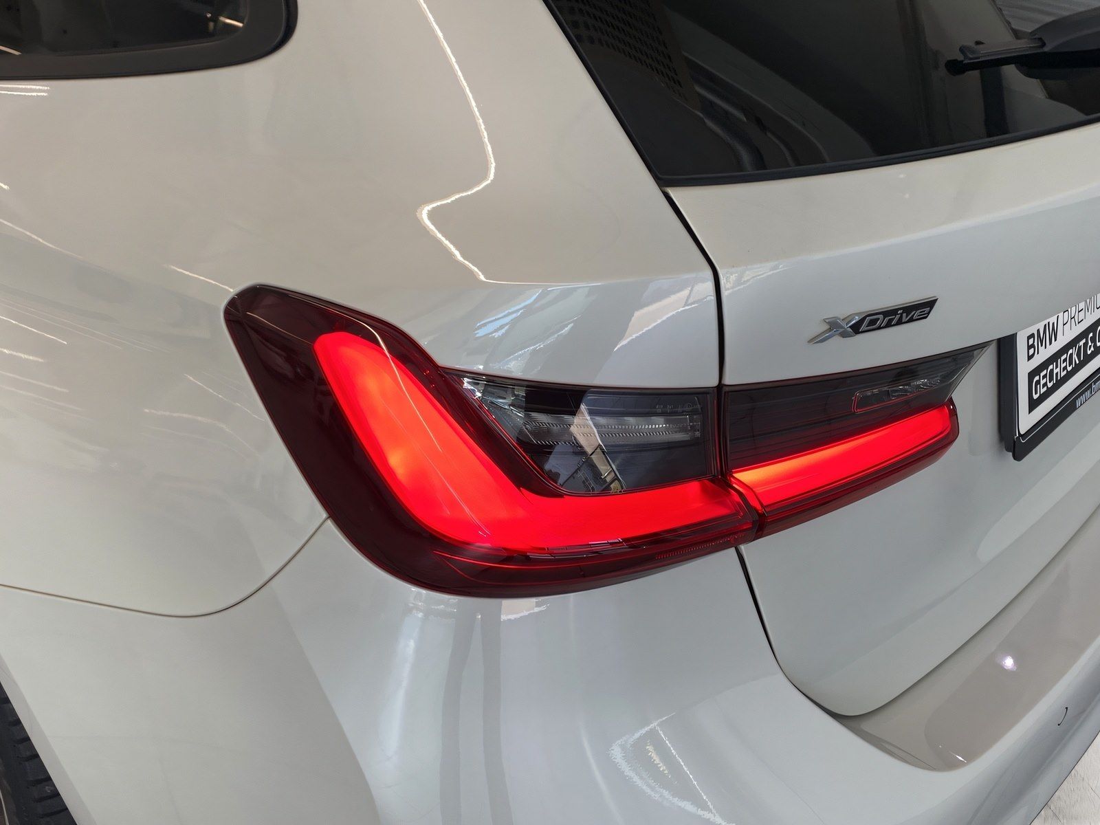 BMW 320e xDrive Touring - Samsaru's Car Outlet