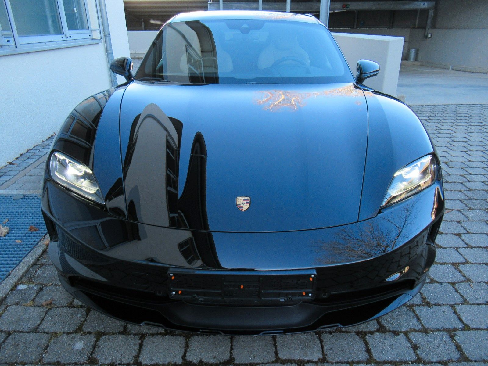 Porsche NEW 4C TURISMO FOND RSE HEAD-UP ACC®18W+BELÜ/360