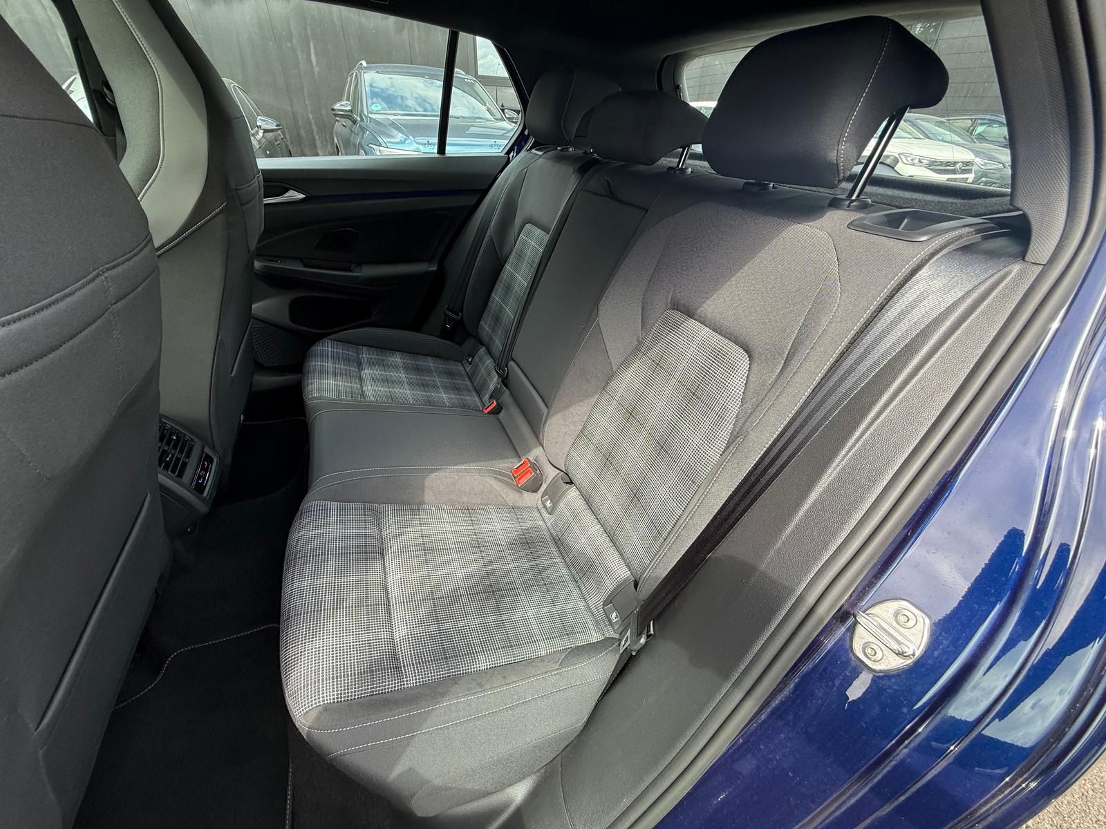 Volkswagen Golf GTD 2.0 TDI /TRAVEL/CAM/PANO/VIRTUAL